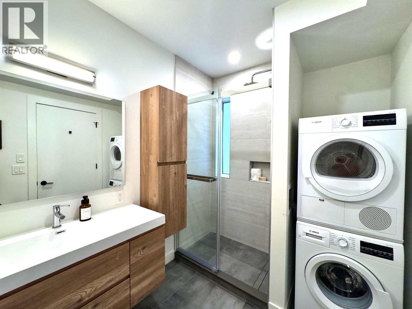 1372 E 10th Avenue, Vancouver, British Columbia  V5N 1X3 - Photo 15 - R3125876