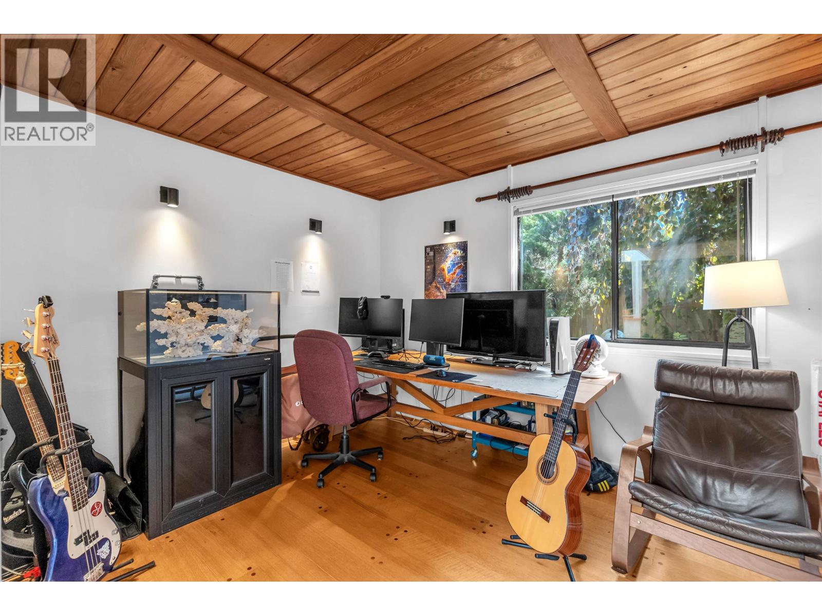 977 Belvedere Drive, North Vancouver, British Columbia  V7R 2C2 - Photo 10 - R3125961