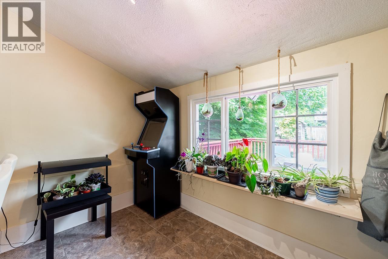 264 W Queens Road, North Vancouver, British Columbia  V7N 2K5 - Photo 16 - R3125964