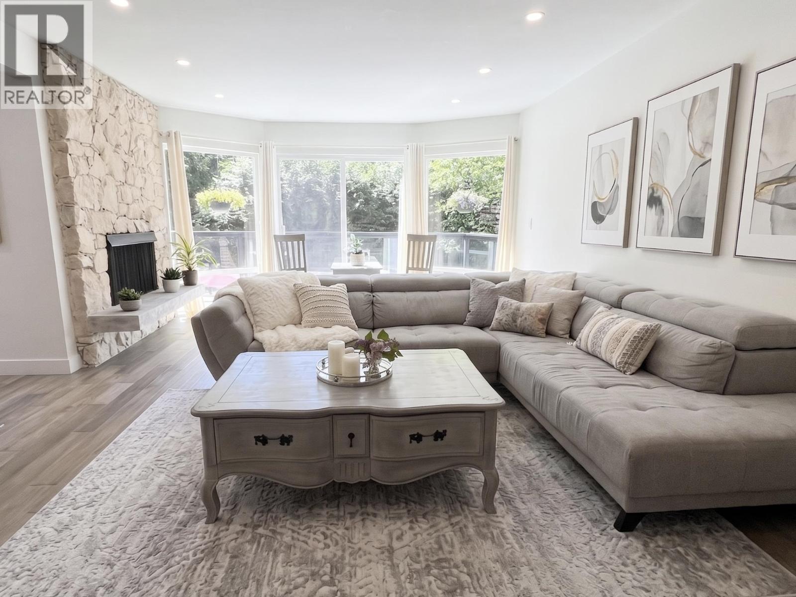 6430 Fox Street, West Vancouver, British Columbia  V7W 2C4 - Photo 5 - R3125990