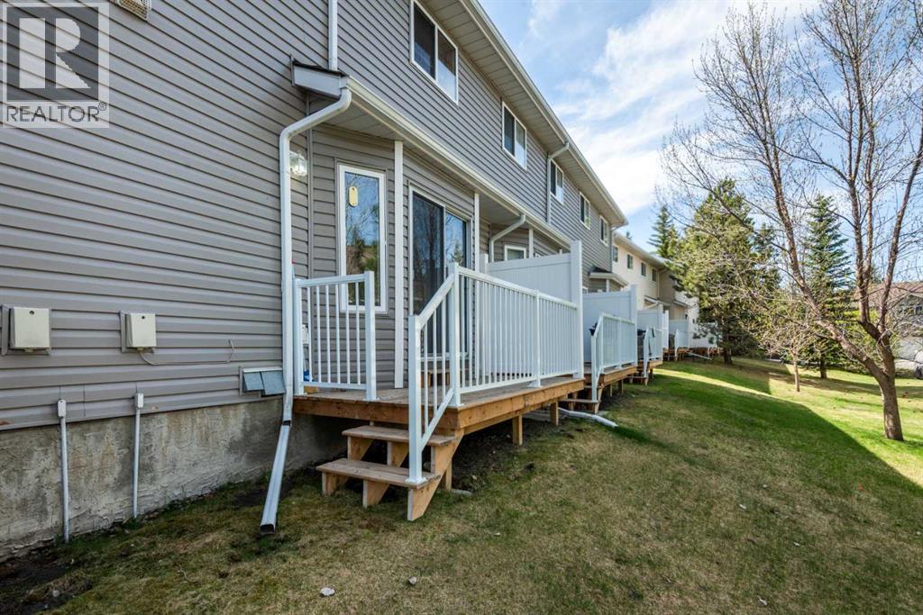 216 Shawinigan Drive SW, Calgary, Alberta  T2Y 3B4 - Photo 34 - A2309802