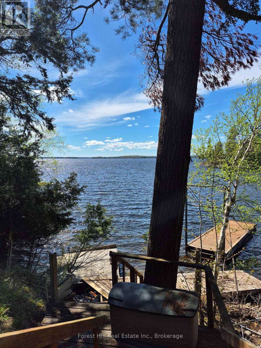1024 Ennis Bay Road S, Bracebridge, Ontario  P1P 1R1 - Photo 2 - X13152494