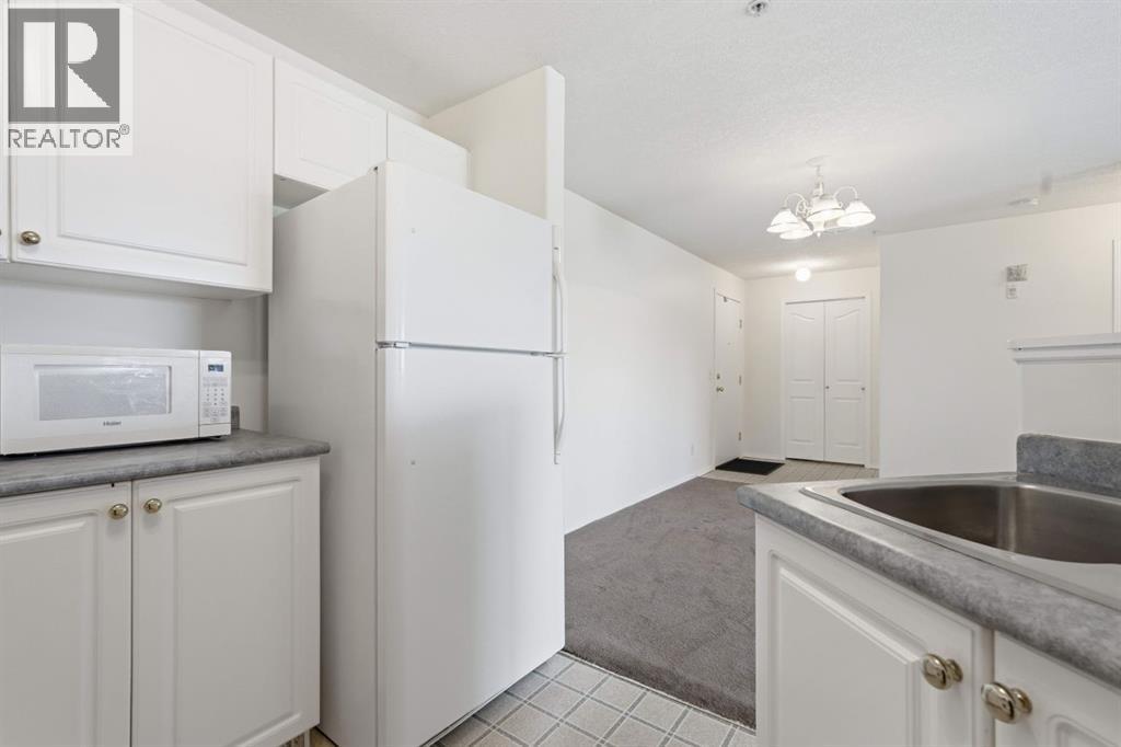 2305, 604 8 Street SW, Airdrie, Alberta T4B 2W4 - Photo 10 - A2312549