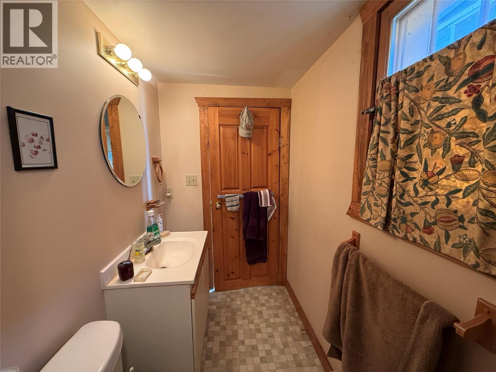9215 Main Avenue, Wilmer, British Columbia  V0A 1K5 - Photo 31 - 10344838