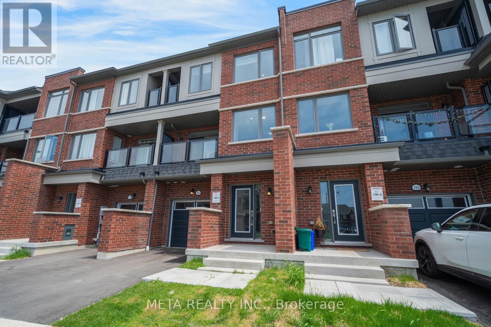 2004 Cameron Lott Crescent, Oshawa, Ontario  L1L 0S1 - Photo 2 - E13152506