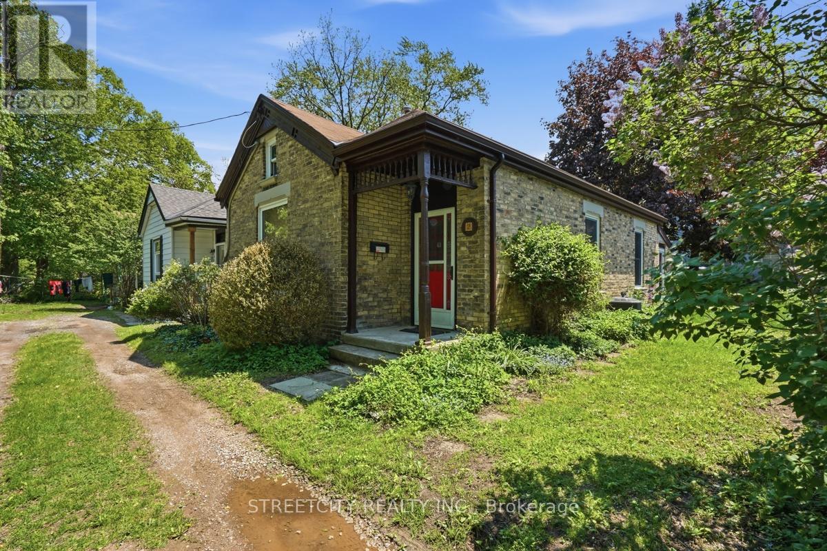 2 Shirley Street, London South, Ontario  N6J 1A1 - Photo 1 - X13134894