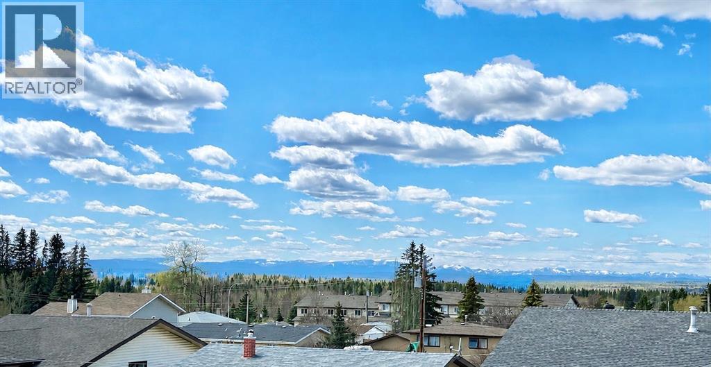 5027 52 Street, Rocky Mountain House, Alberta  T4T 1A7 - Photo 3 - A2308597