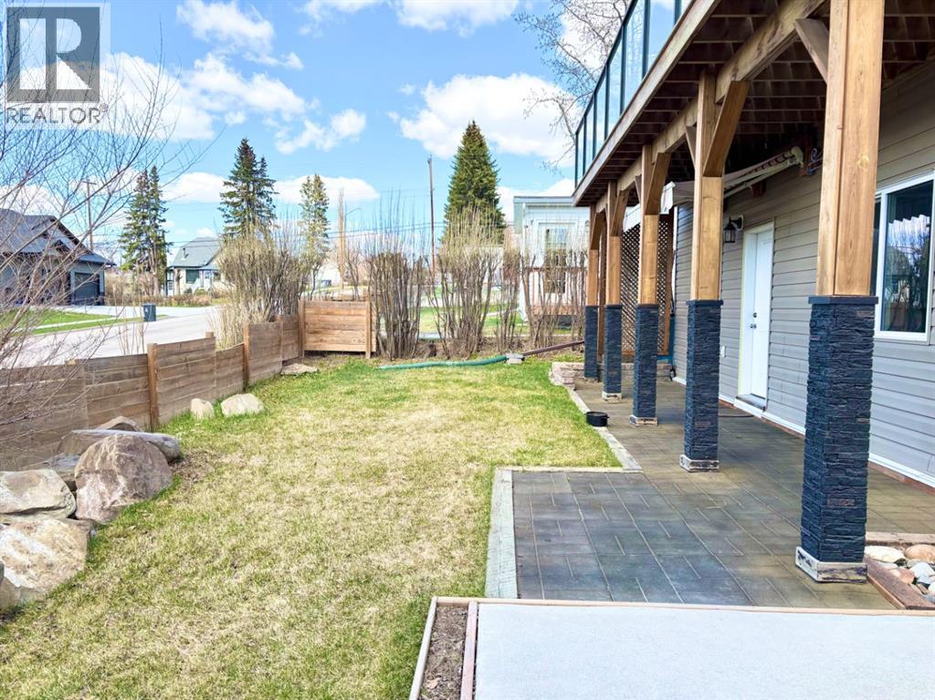 5027 52 Street, Rocky Mountain House, Alberta  T4T 1A7 - Photo 33 - A2308597