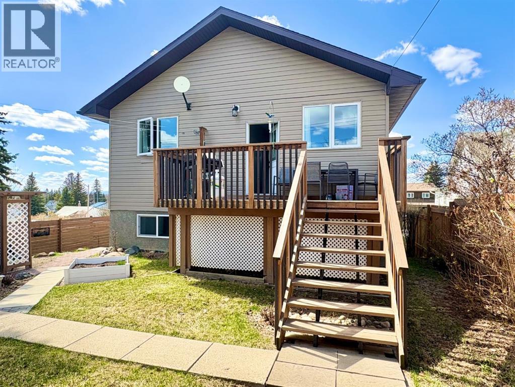 5027 52 Street, Rocky Mountain House, Alberta  T4T 1A7 - Photo 32 - A2308597