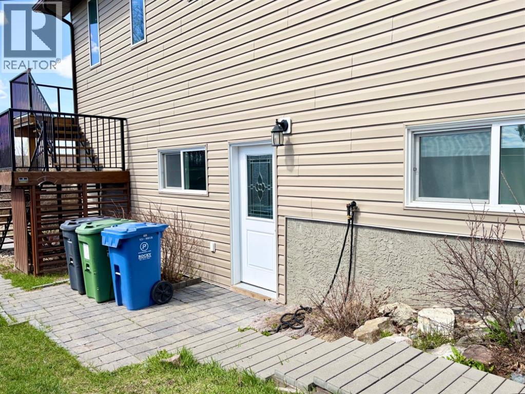 5027 52 Street, Rocky Mountain House, Alberta  T4T 1A7 - Photo 36 - A2308597