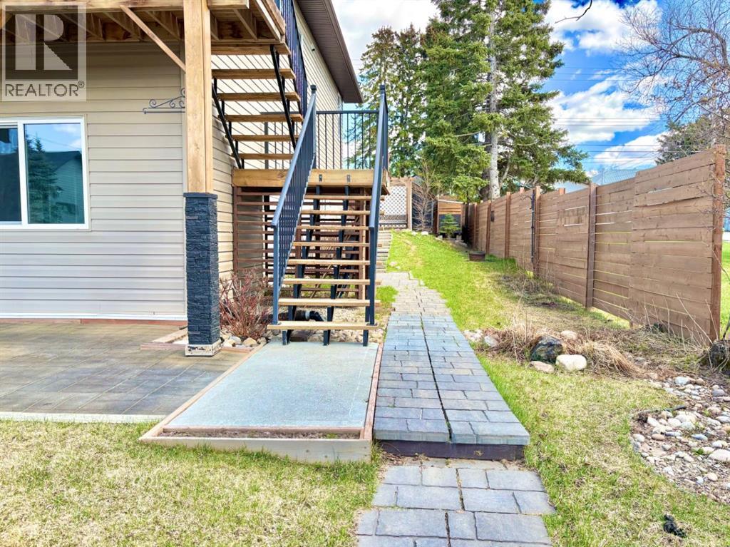 5027 52 Street, Rocky Mountain House, Alberta  T4T 1A7 - Photo 34 - A2308597
