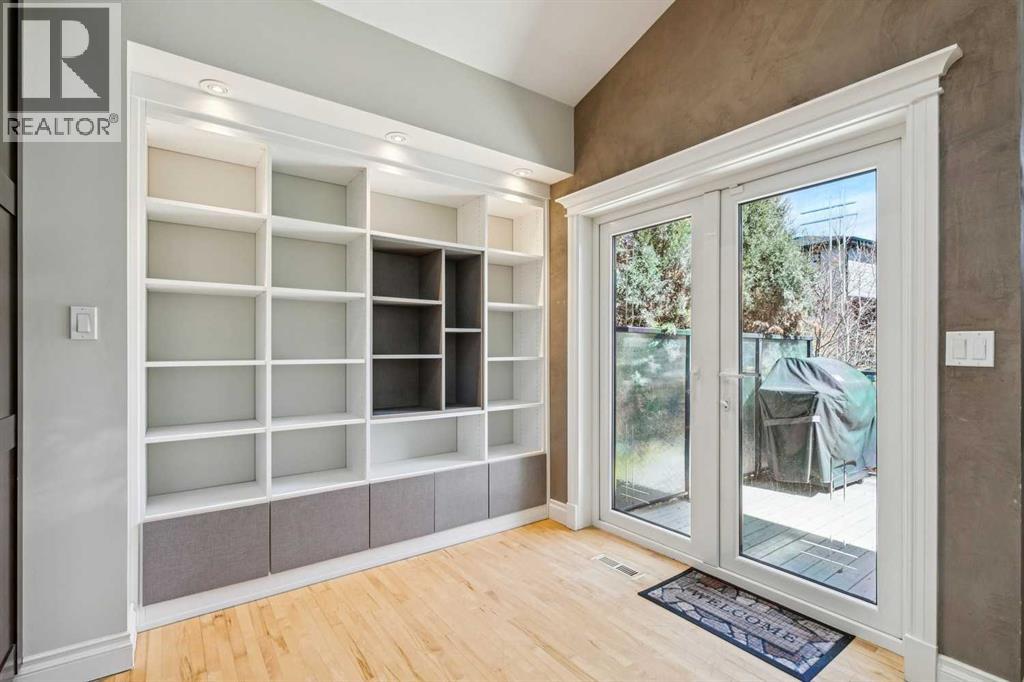 367 Discovery Place SW, Calgary, Alberta  T3H 4N7 - Photo 15 - A2304244