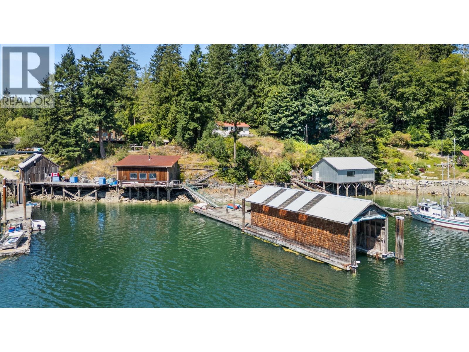 4371 Francis Peninsula Road, Madeira Park, British Columbia  V0N 2H1 - Photo 2 - R3109193