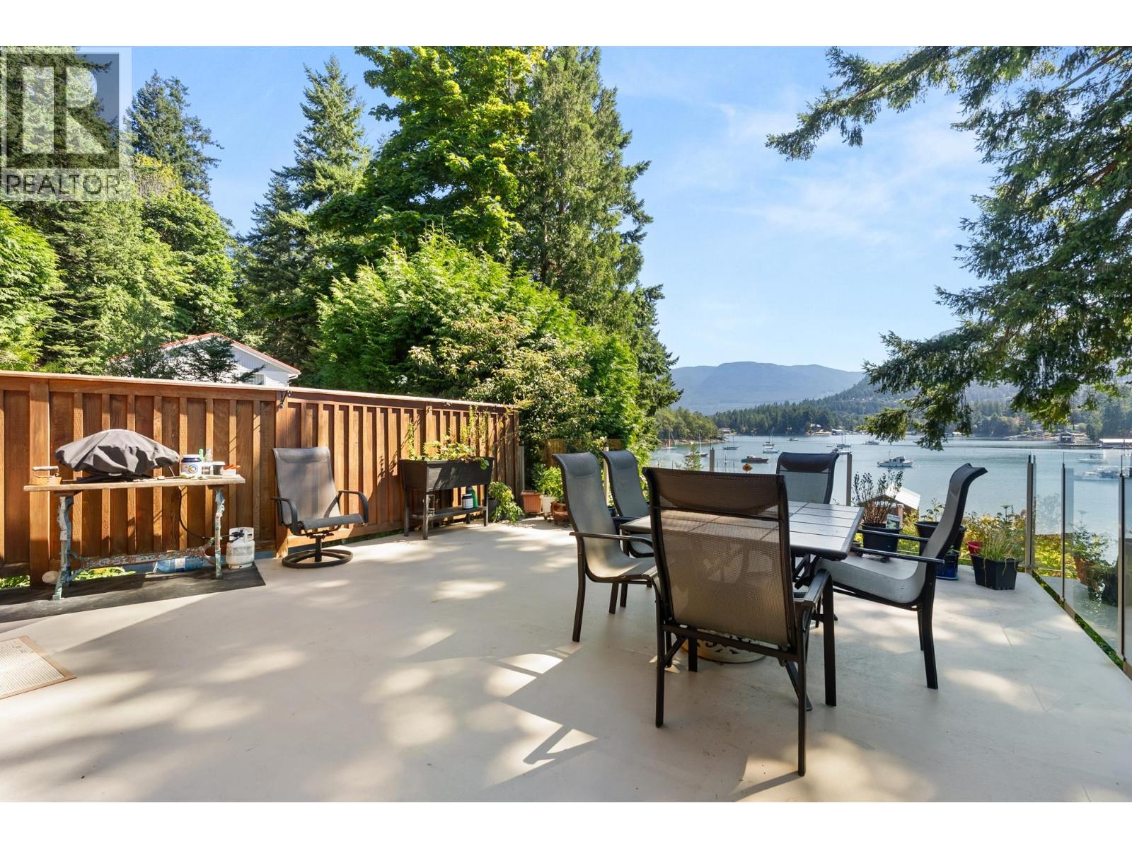 4371 Francis Peninsula Road, Madeira Park, British Columbia  V0N 2H1 - Photo 12 - R3109193