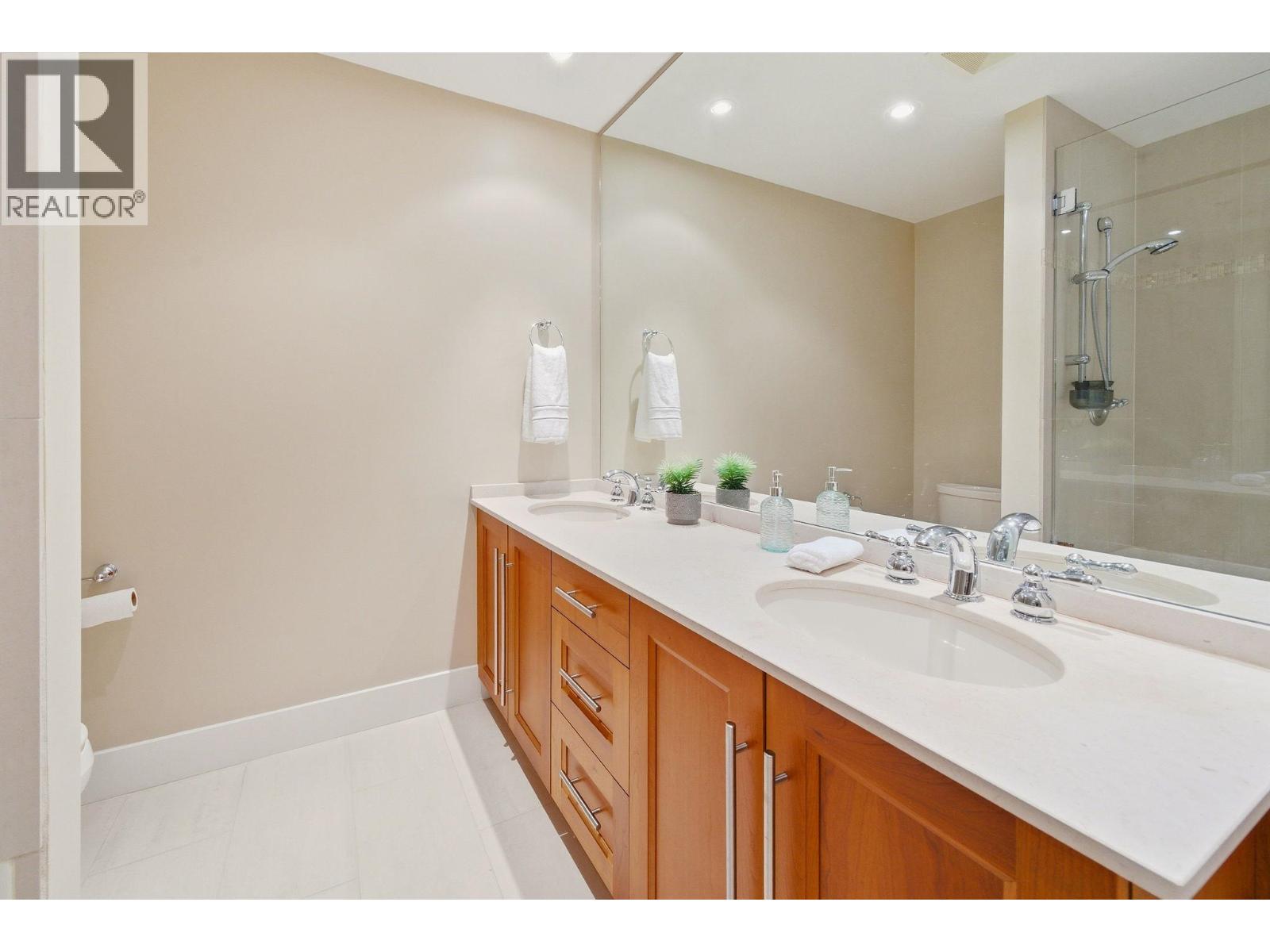 305 4759 Valley Drive, Vancouver, British Columbia  V6J 4B7 - Photo 24 - R3125811