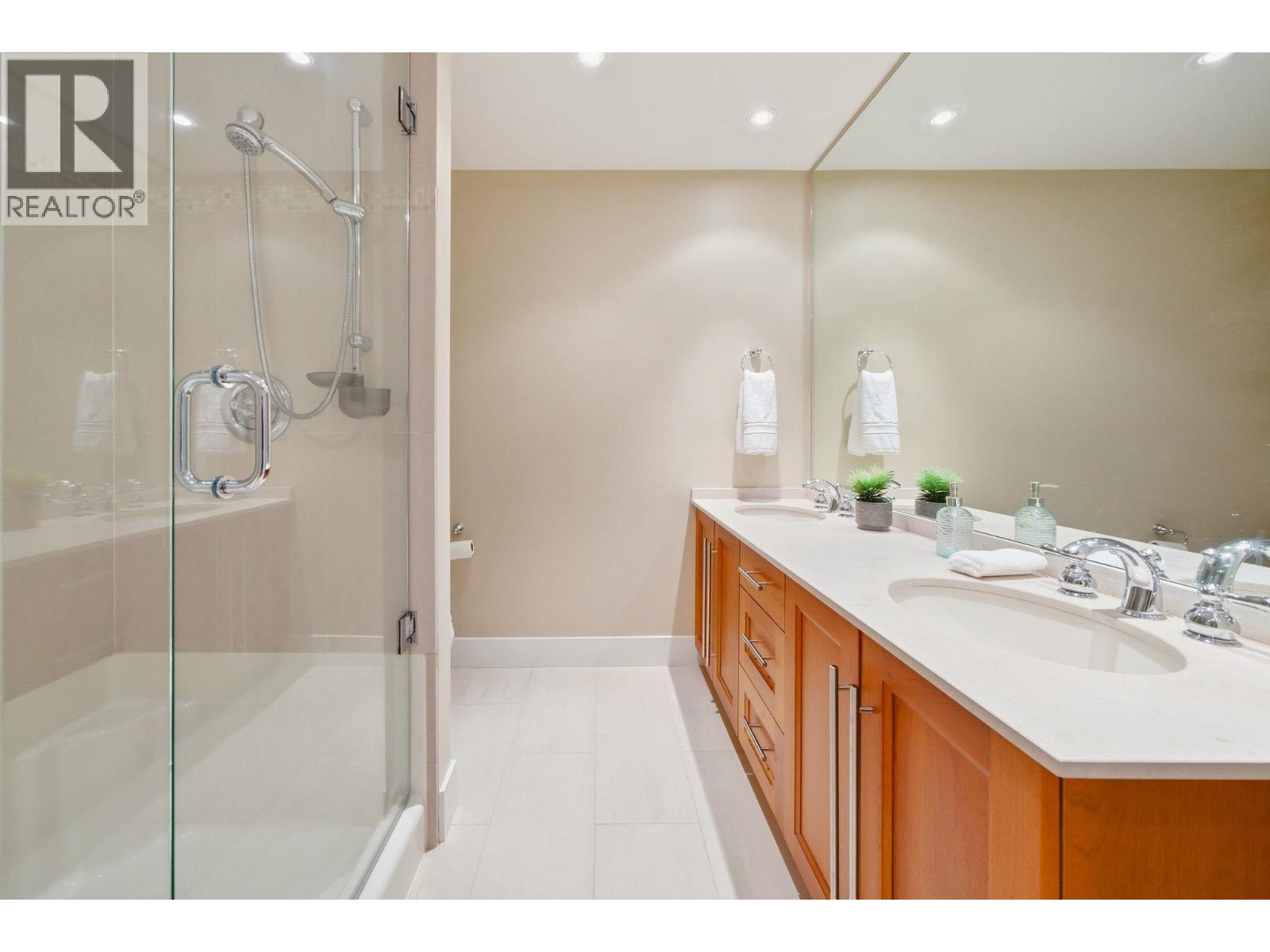 305 4759 Valley Drive, Vancouver, British Columbia  V6J 4B7 - Photo 23 - R3125811