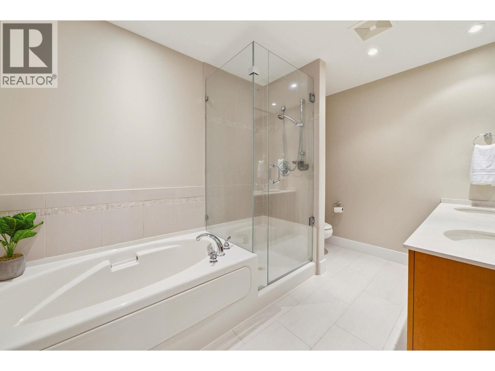 305 4759 Valley Drive, Vancouver, British Columbia  V6J 4B7 - Photo 22 - R3125811