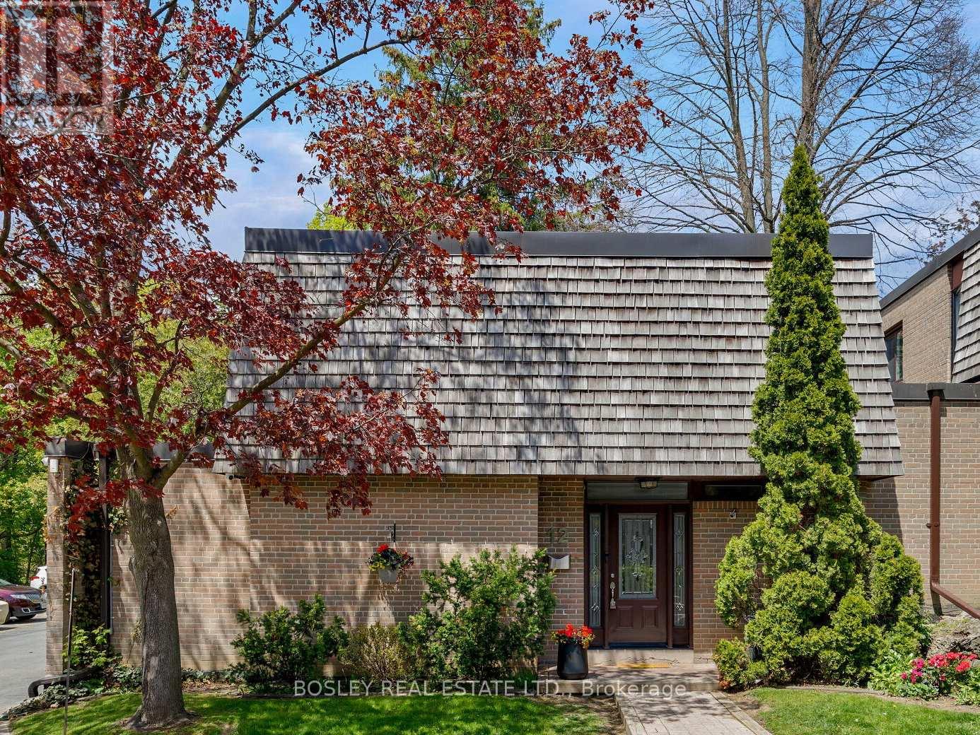 18 - 12 REDSTONE PATH, Toronto, Ontario