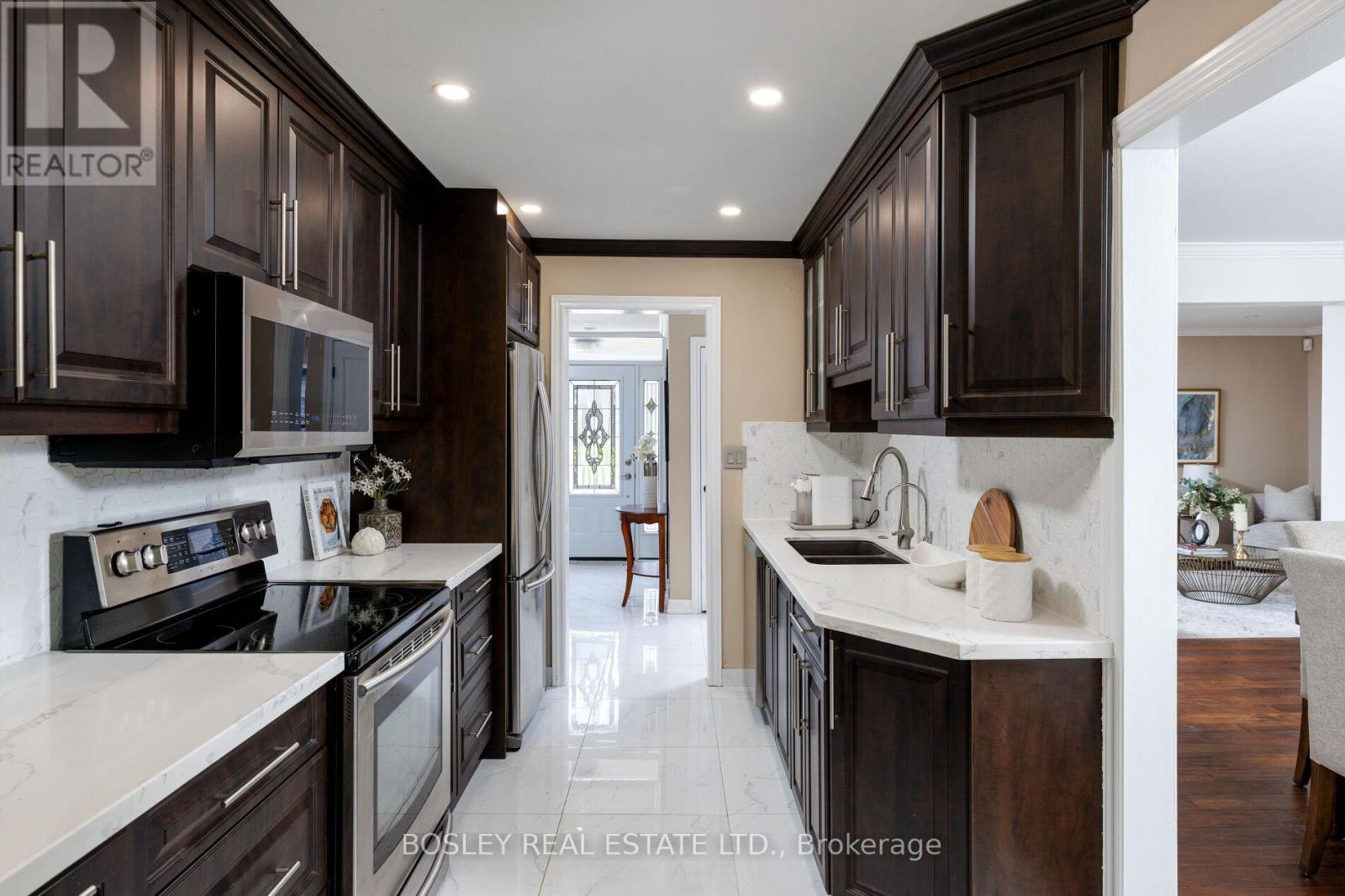 18 - 12 Redstone Path, Toronto, Ontario M9C 1Y7 - Photo 13 - W13152490