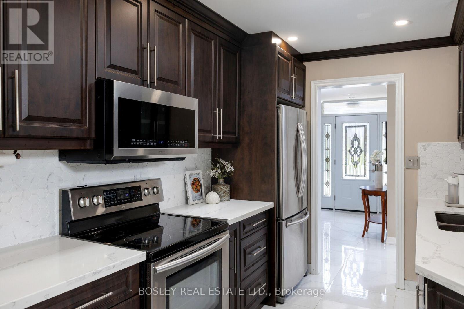 18 - 12 Redstone Path, Toronto, Ontario M9C 1Y7 - Photo 14 - W13152490