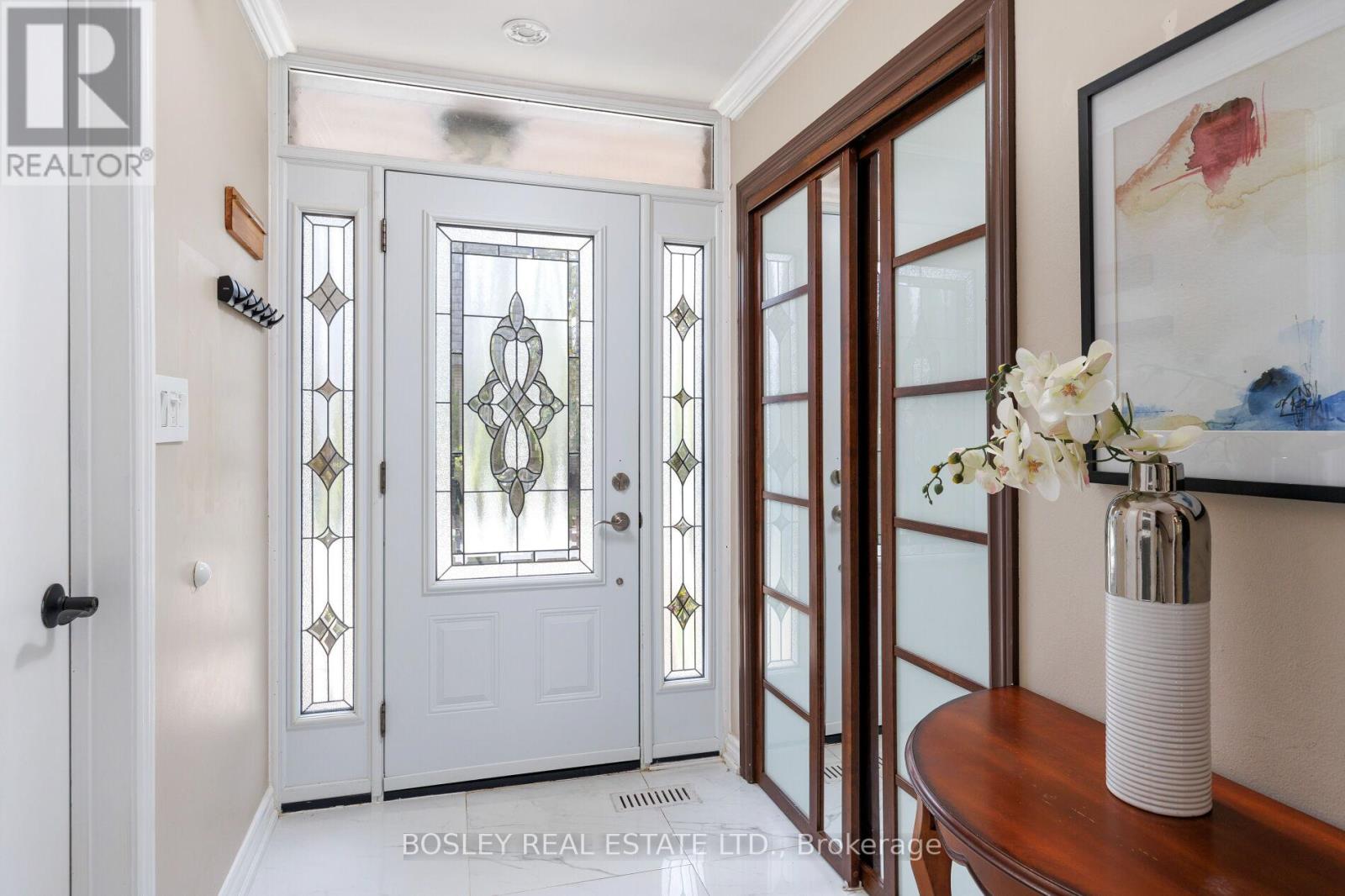 18 - 12 Redstone Path, Toronto, Ontario M9C 1Y7 - Photo 2 - W13152490