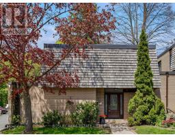 18 - 12 REDSTONE PATH, Toronto, Ontario