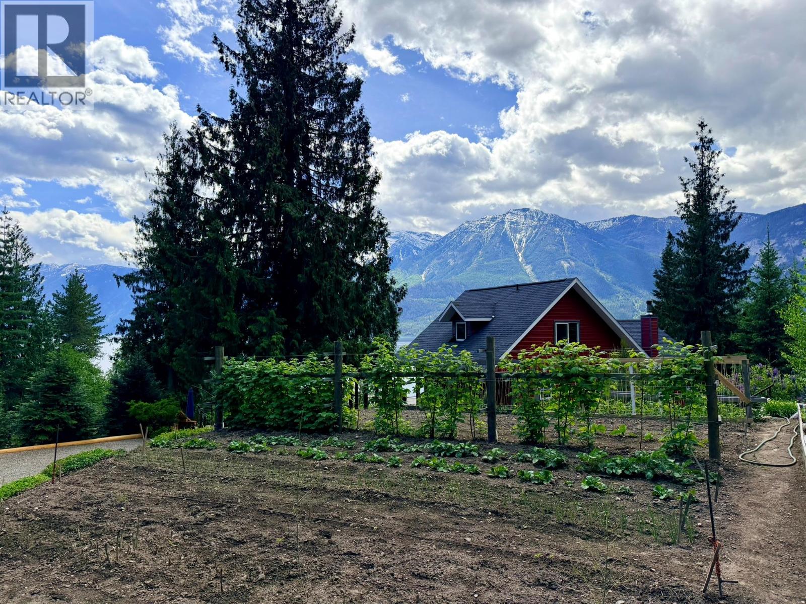 13643 Mountain Shores Road N, Boswell, British Columbia  V0B 1A4 - Photo 16 - 10388060