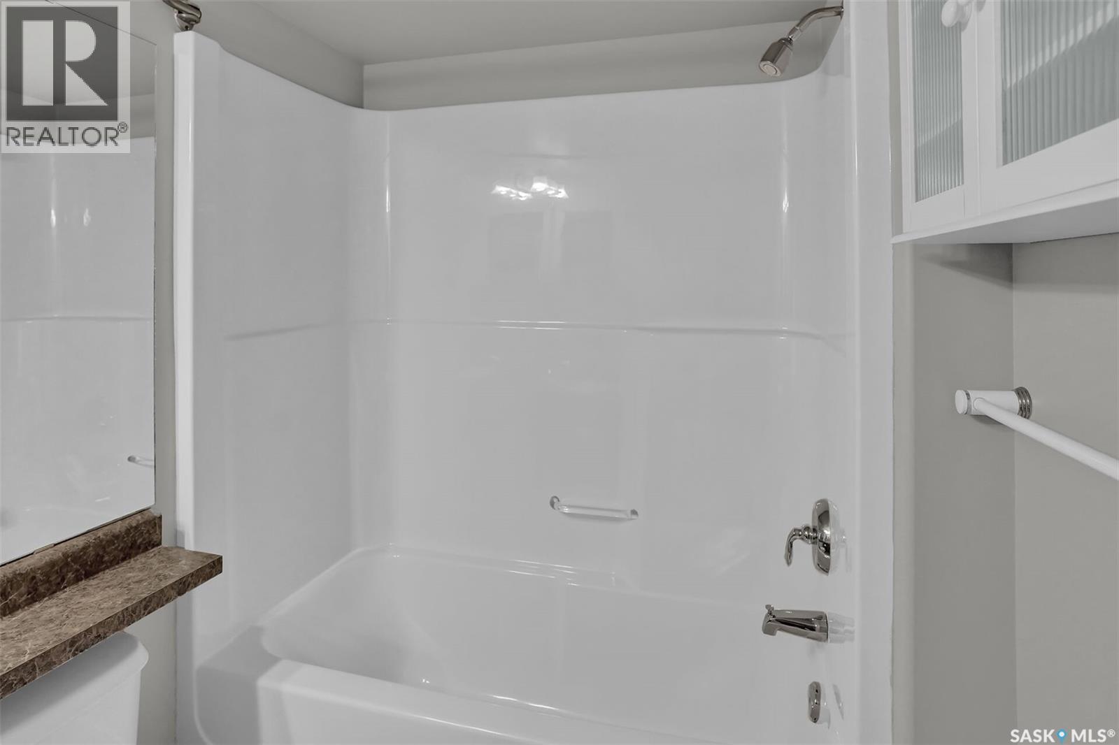 108 2351 Windsor Park Road, Regina, Saskatchewan  S4V 1N4 - Photo 13 - SK036610