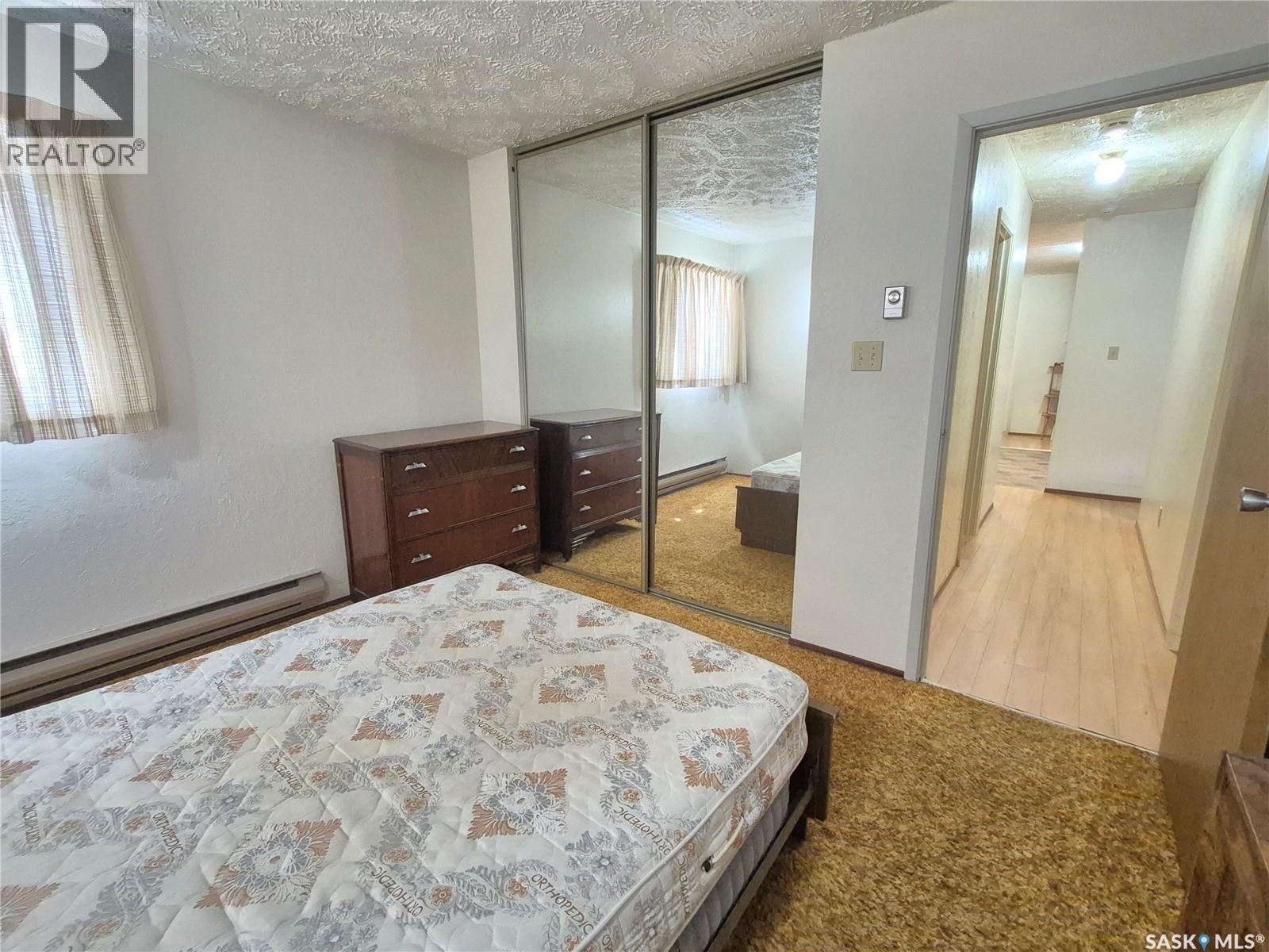 16 228 3rd Street, Weyburn, Saskatchewan  S4H 0W6 - Photo 19 - SK036607