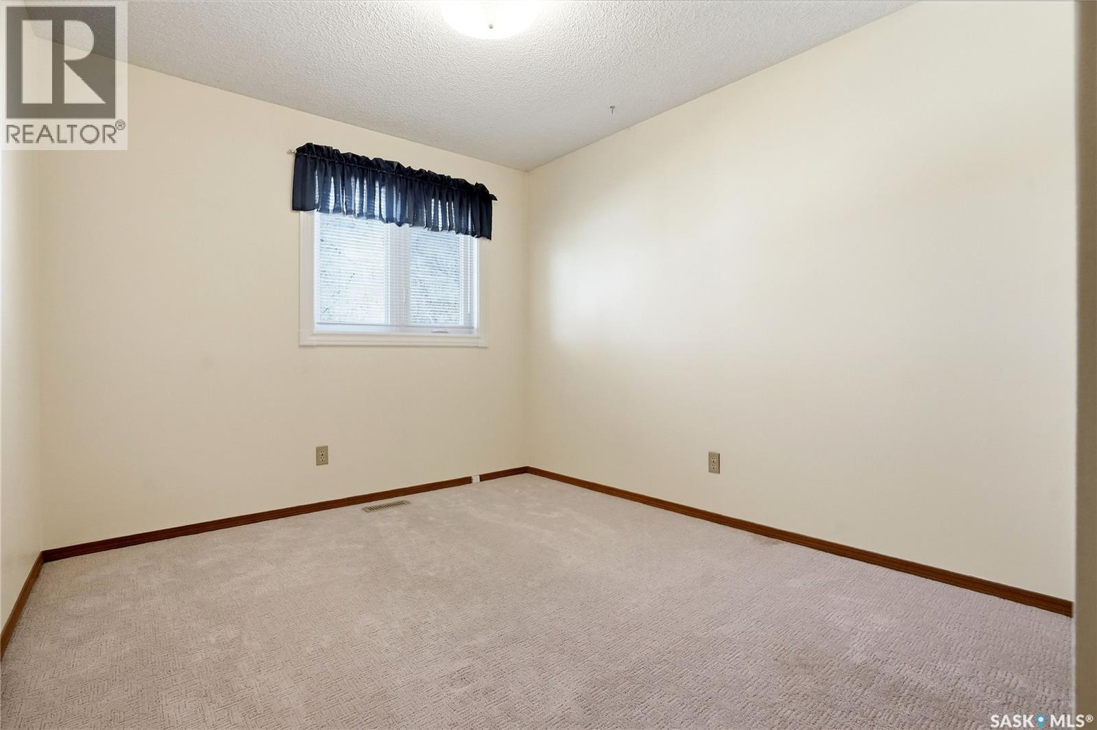227 Flavelle Crescent, Saskatoon, Saskatchewan  S7L 6L1 - Photo 29 - SK036561