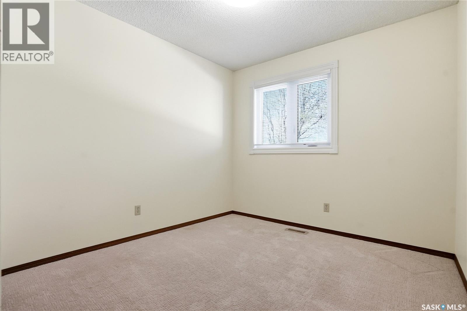 227 Flavelle Crescent, Saskatoon, Saskatchewan  S7L 6L1 - Photo 31 - SK036561