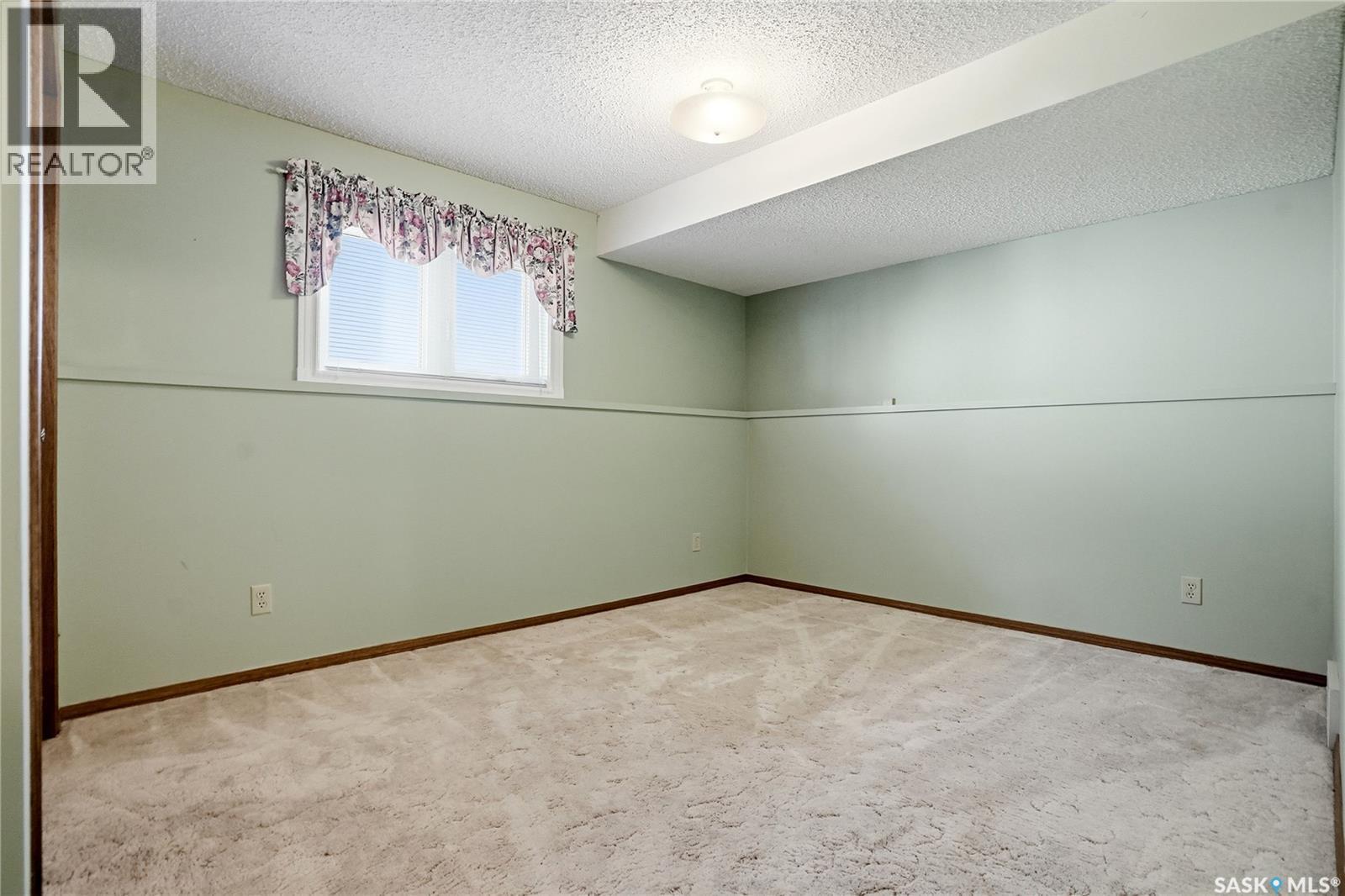 227 Flavelle Crescent, Saskatoon, Saskatchewan  S7L 6L1 - Photo 37 - SK036561