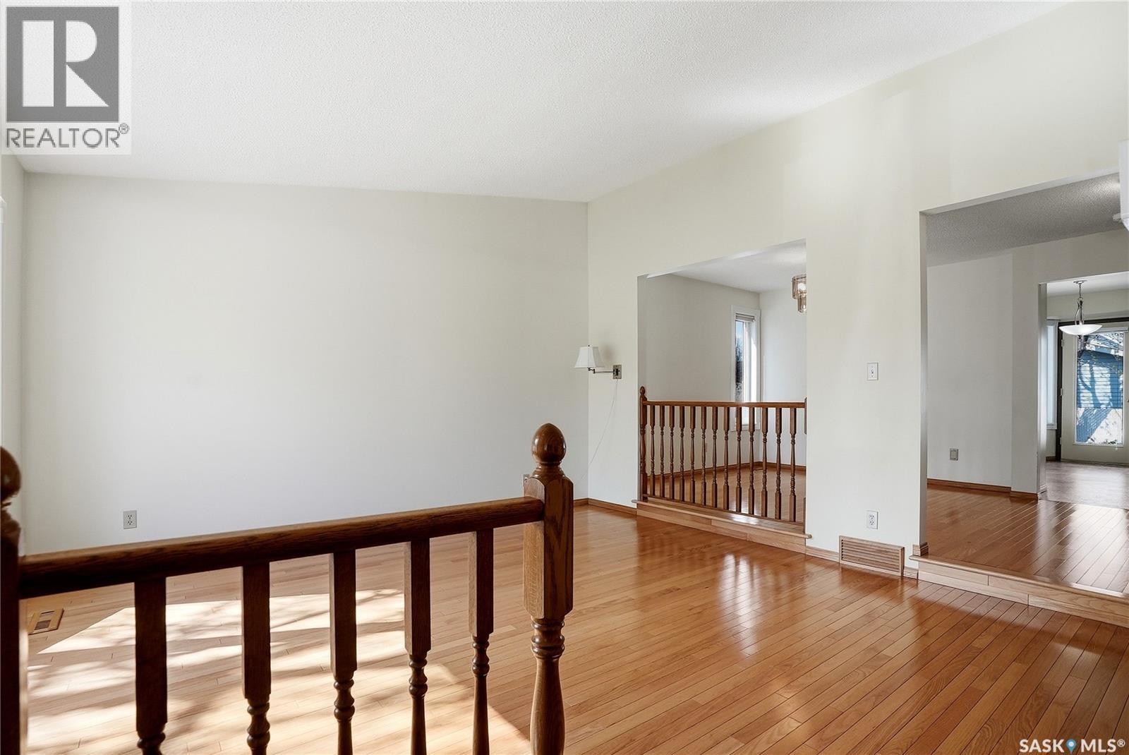 227 Flavelle Crescent, Saskatoon, Saskatchewan  S7L 6L1 - Photo 6 - SK036561
