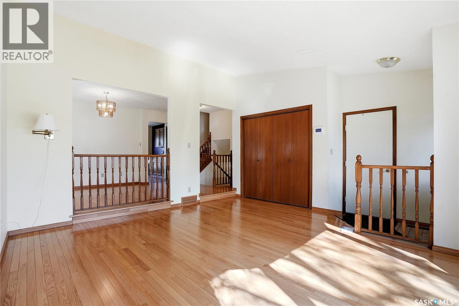 227 Flavelle Crescent, Saskatoon, Saskatchewan  S7L 6L1 - Photo 7 - SK036561
