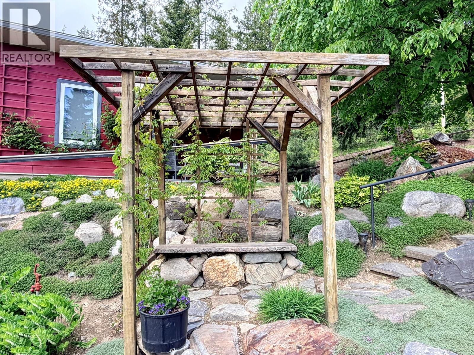 13643 Mountain Shores Road N, Boswell, British Columbia  V0B 1A4 - Photo 25 - 10388060