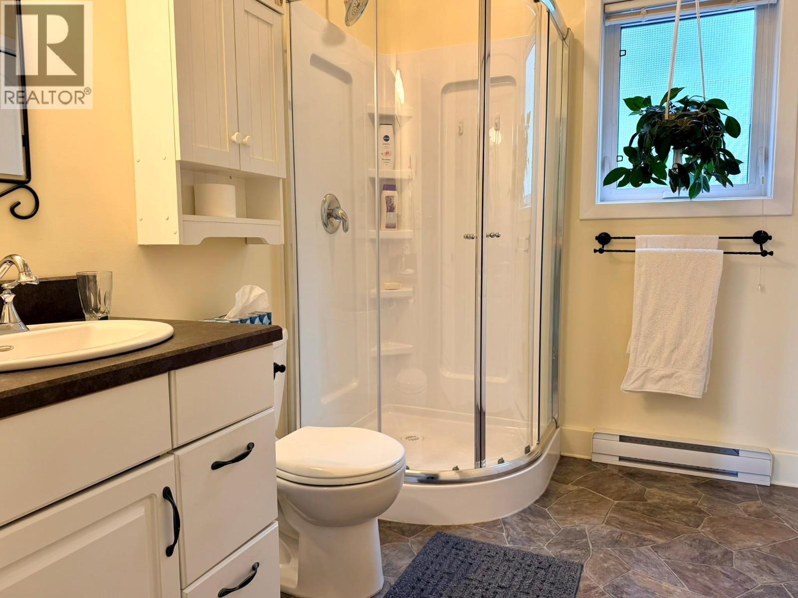 13643 Mountain Shores Road N, Boswell, British Columbia  V0B 1A4 - Photo 33 - 10388060