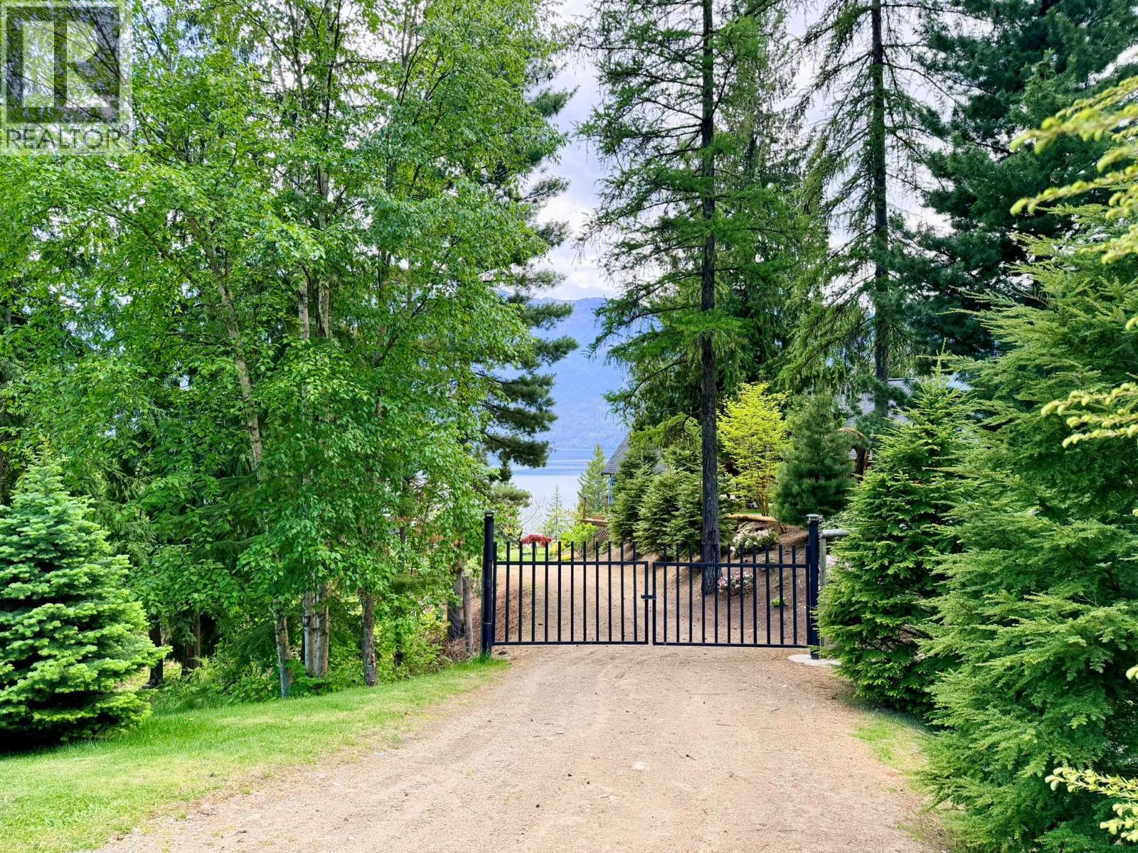 13643 Mountain Shores Road N, Boswell, British Columbia  V0B 1A4 - Photo 18 - 10388060