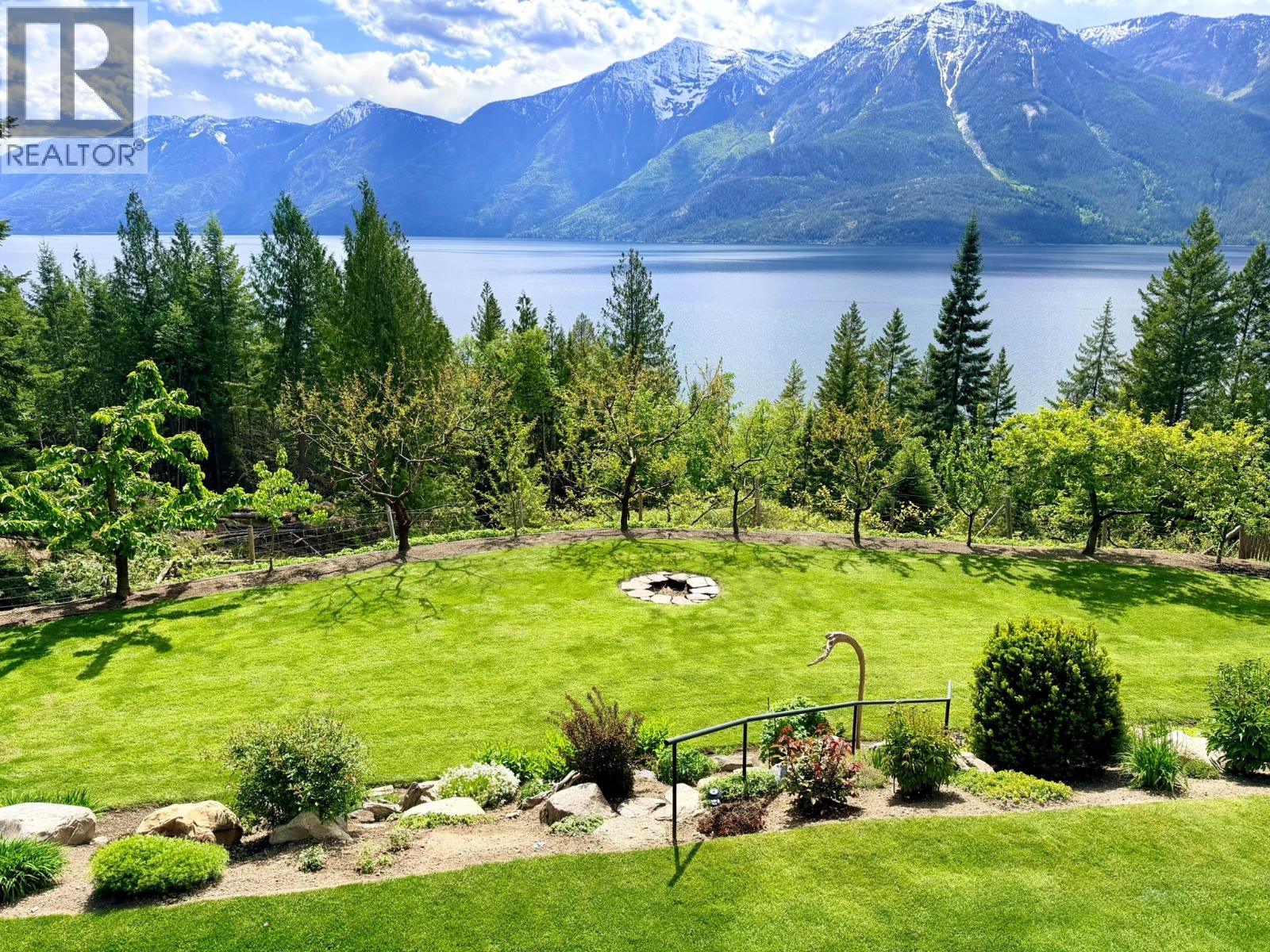 13643 Mountain Shores Road N, Boswell, British Columbia  V0B 1A4 - Photo 5 - 10388060