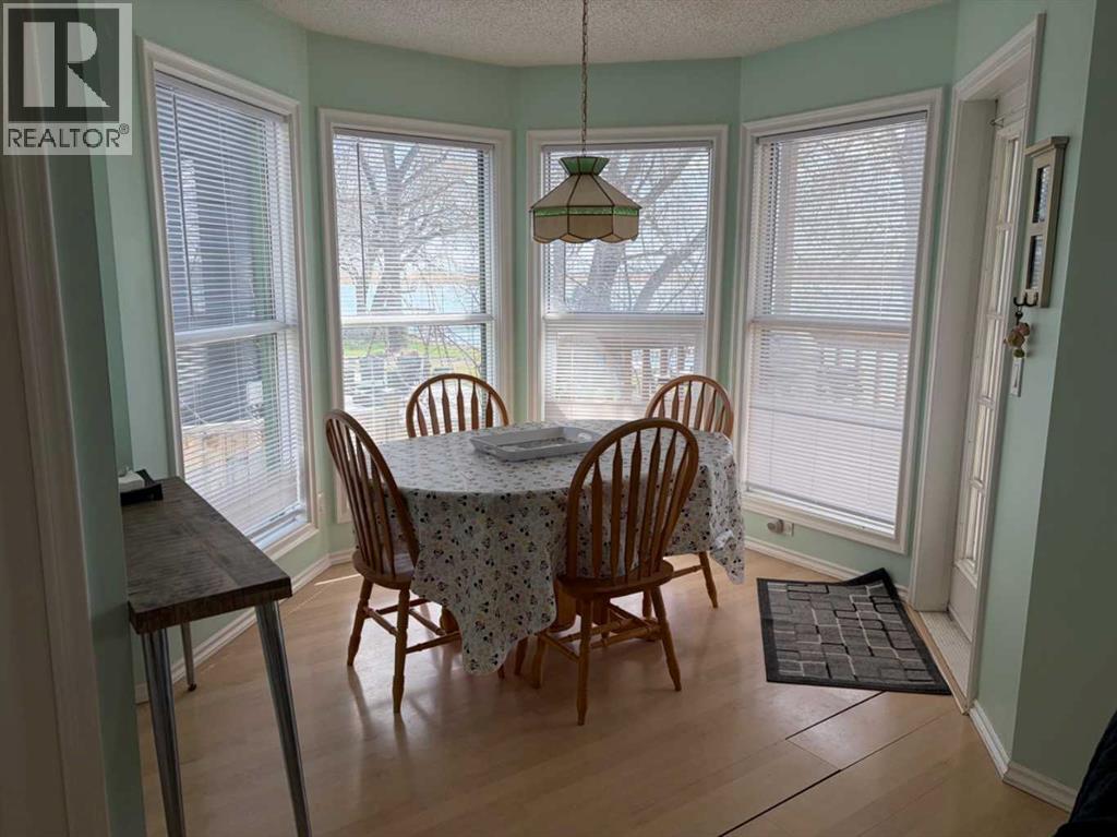 1065 East Chestermere Drive, Chestermere, Alberta  T1X 1A9 - Photo 6 - A2312475