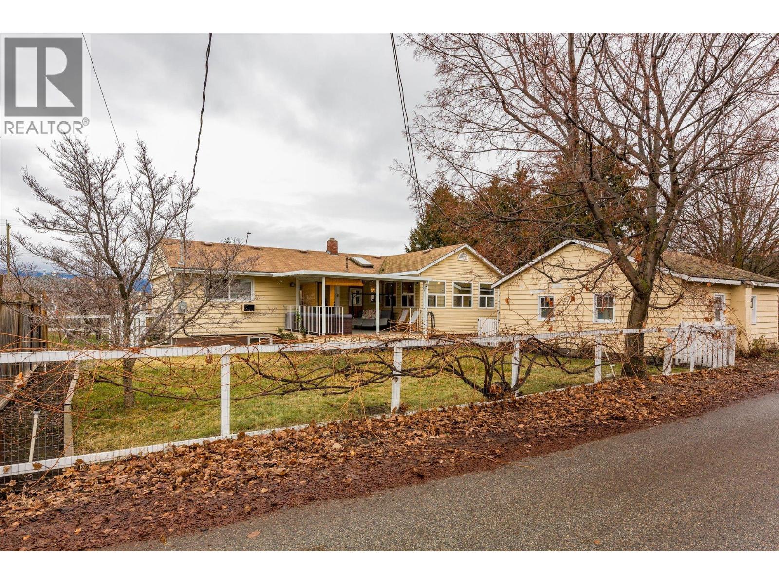 13614 Spencer Avenue, Summerland, British Columbia  V0H 1Z0 - Photo 35 - 10388024