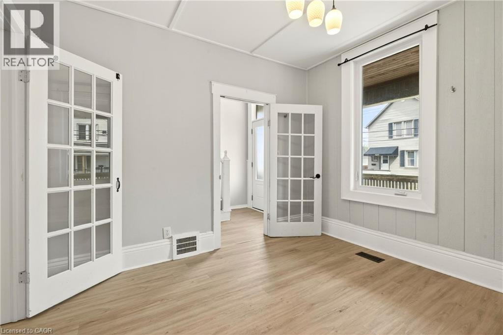 1236 E Cannon Street E, Hamilton, Ontario  L8H 1V1 - Photo 12 - 40829257