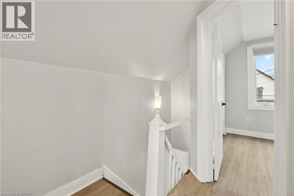 1236 E Cannon Street E, Hamilton, Ontario  L8H 1V1 - Photo 35 - 40829257
