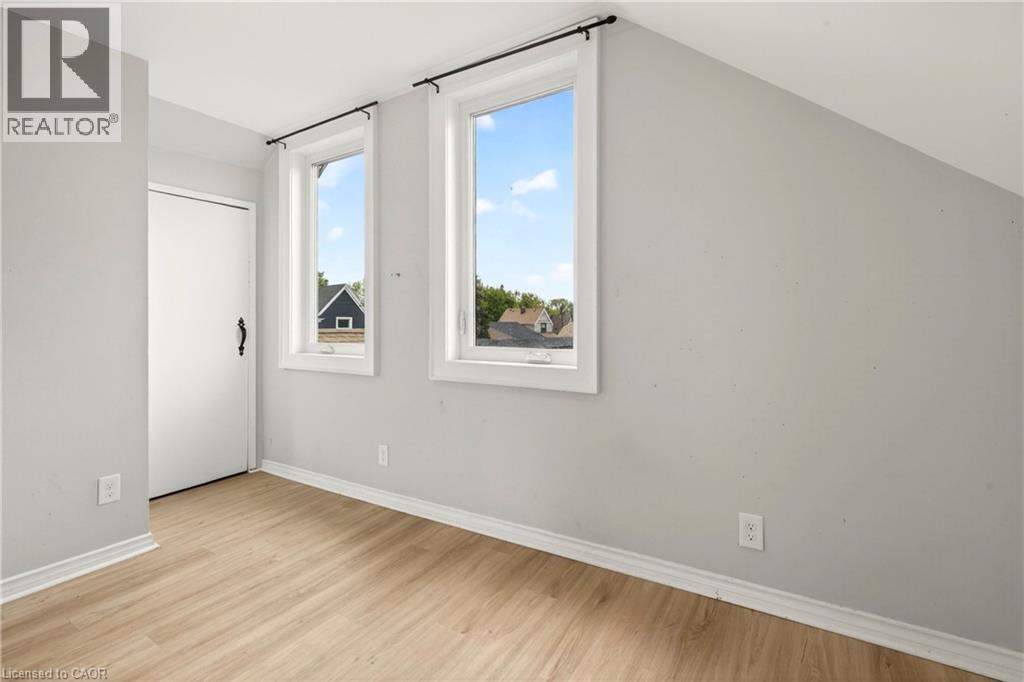 1236 E Cannon Street E, Hamilton, Ontario  L8H 1V1 - Photo 31 - 40829257
