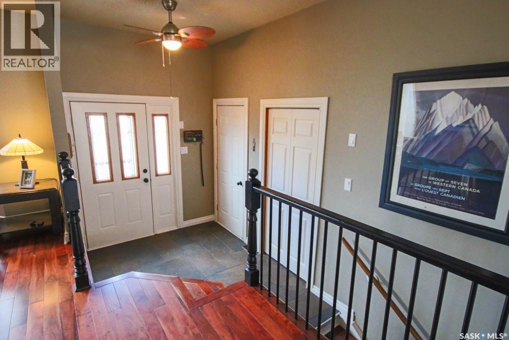 1666 Marshall Crescent, Moose Jaw, Saskatchewan  S6H 3G7 - Photo 3 - SK035797