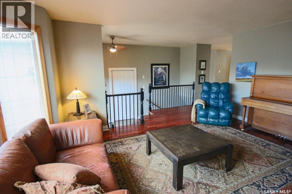 1666 Marshall Crescent, Moose Jaw, Saskatchewan  S6H 3G7 - Photo 6 - SK035797