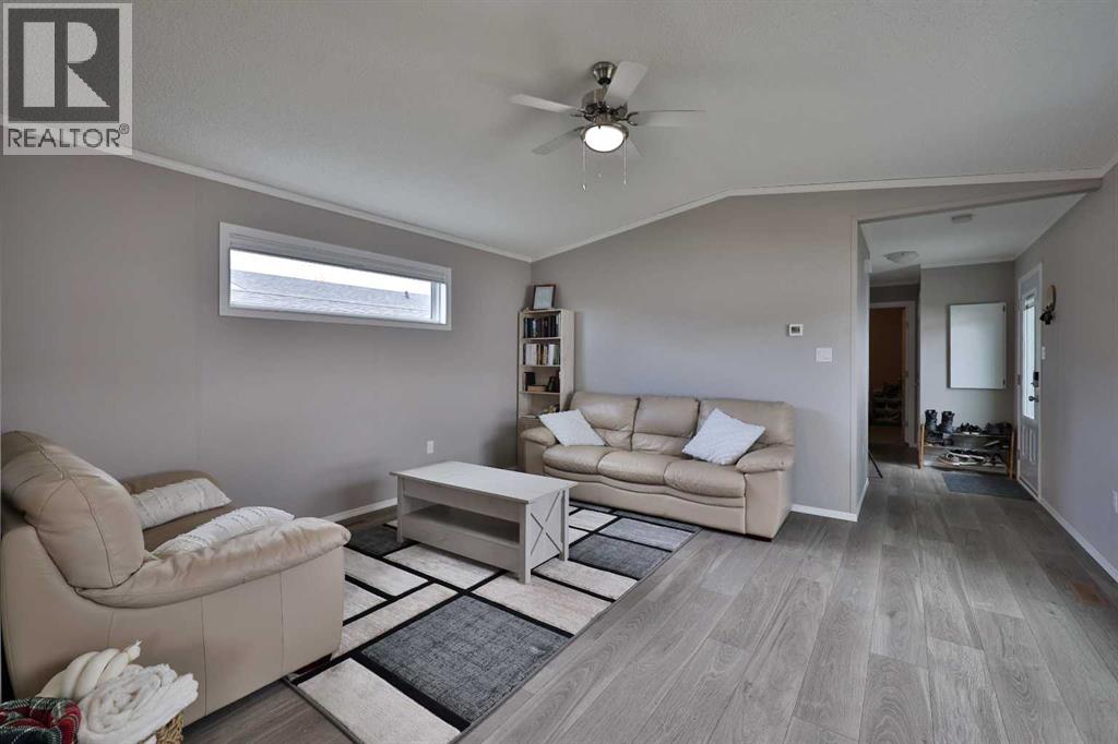5021 Applewood Road, Coaldale, Alberta  T1M 0C6 - Photo 6 - A2312687