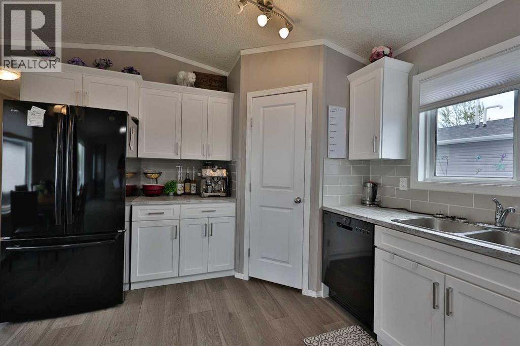 5021 Applewood Road, Coaldale, Alberta  T1M 0C6 - Photo 12 - A2312687