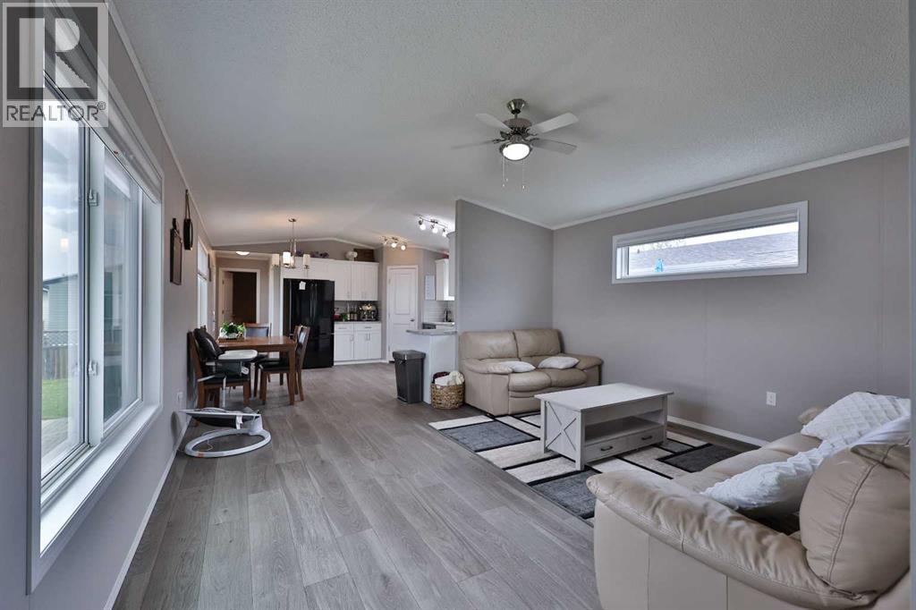 5021 Applewood Road, Coaldale, Alberta  T1M 0C6 - Photo 7 - A2312687