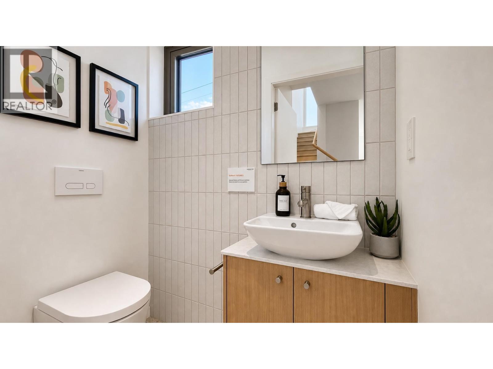2 2915 E 5th Avenue, Vancouver, British Columbia  V5M 1N6 - Photo 10 - R3101017