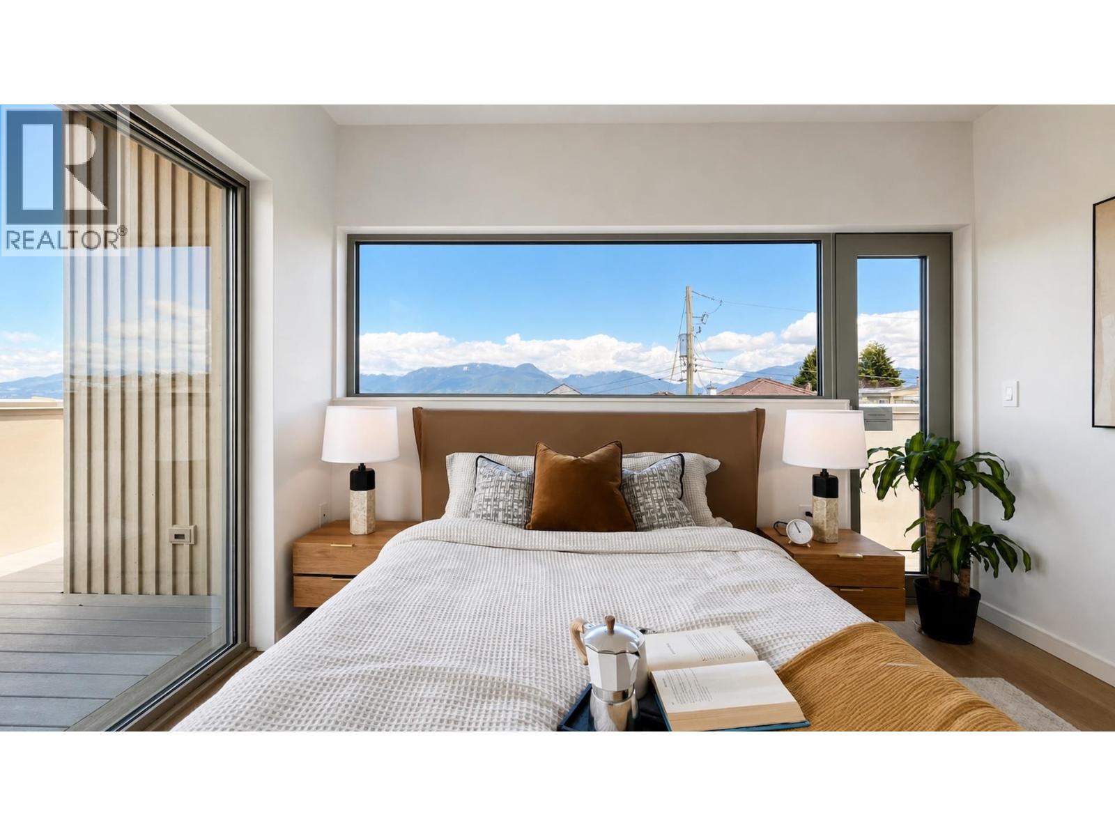 2 2915 E 5th Avenue, Vancouver, British Columbia  V5M 1N6 - Photo 17 - R3101017